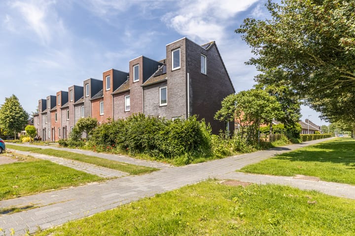 Uitwierderweg 155 in Delfzijl Foto