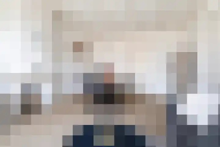 Uniabuert 16 Stiens thumbnail 5