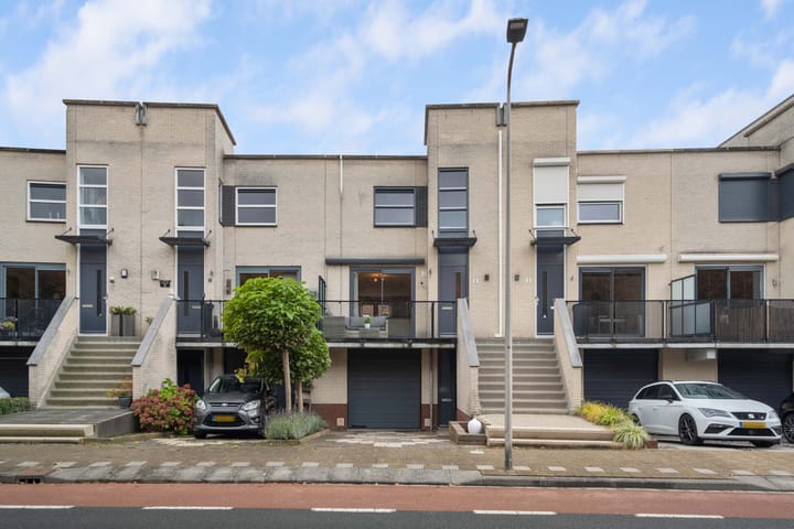 Photo of property Uniceflaan 4, Hellevoetsluis