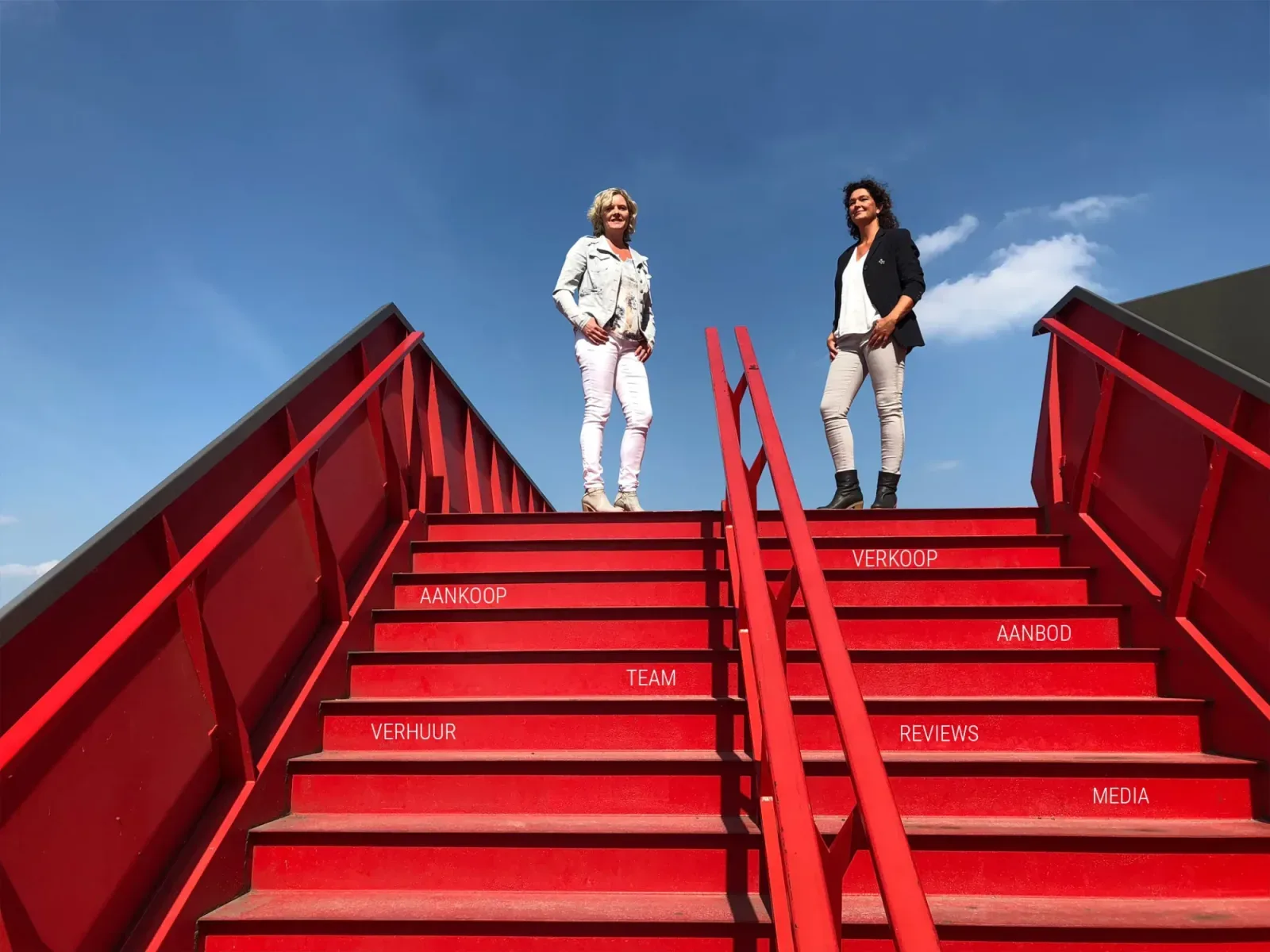 Team photo of Unistee Makelaars