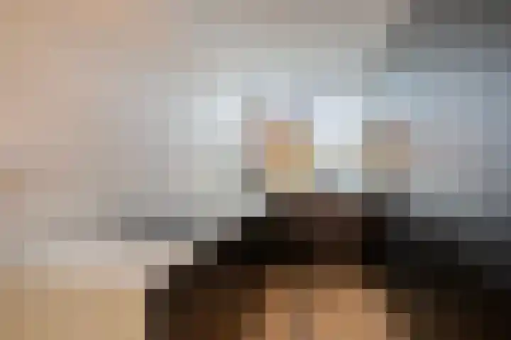 Uranus 35 IJsselstein thumbnail 4