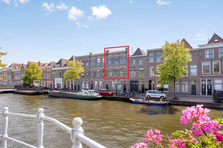 Utrechtse Veer 12A in Leiden Foto