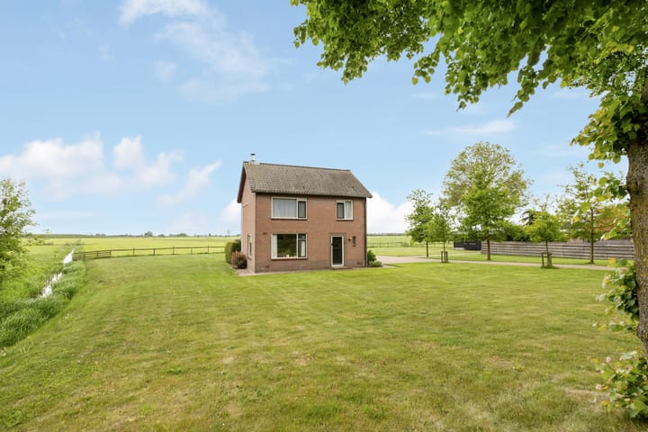 Utrechtsestraatweg 32 in Harmelen photo