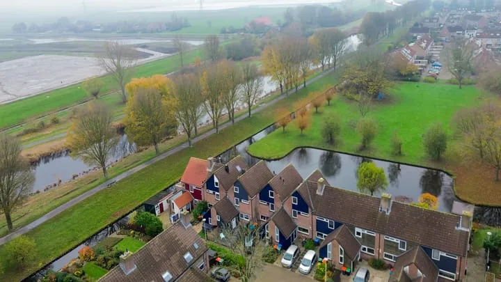 Vaart 70 Brielle thumbnail 4