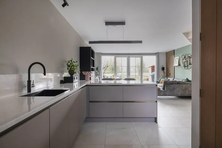 Vaart 70 Brielle thumbnail 9
