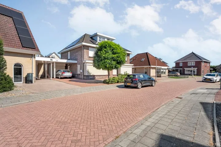 Valeriaan 15 Westerhaar-Vriezenveensewijk foto 3