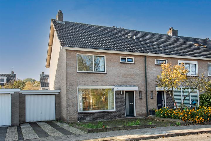 Valeriusstraat 16 dans Almelo photo