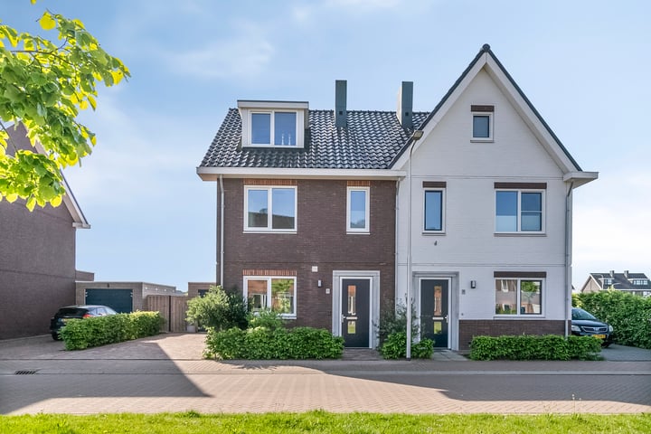 Valkappel 32 en Herveld foto