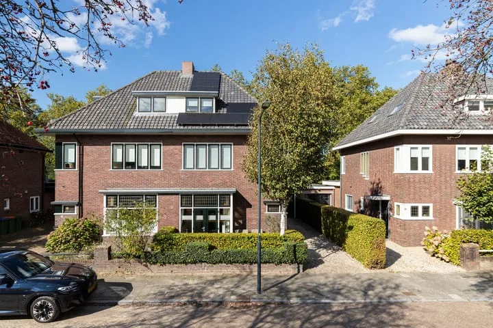 Valkenierslaan 279 en Breda