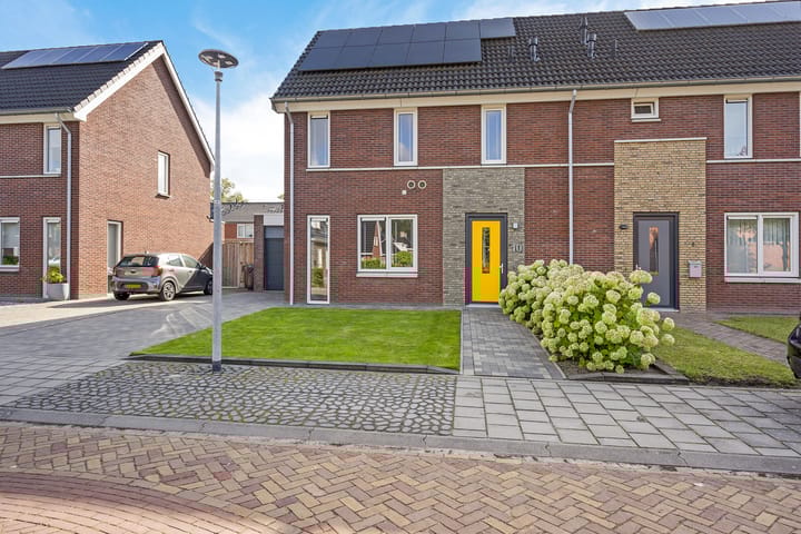 Valkhof 10 in Ter Apel Foto