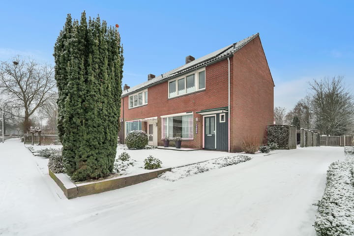 van Alphenstraat 9 in Nijverdal Foto