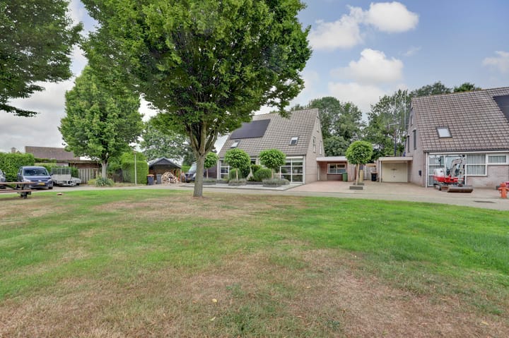 van Aspermonthof 2 in Nieuweroord Foto