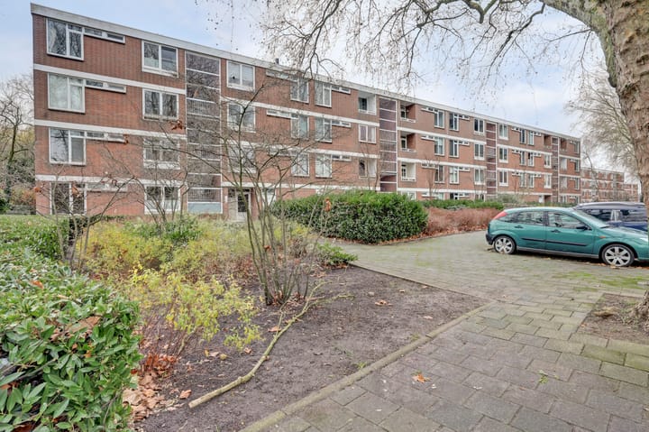 Van Beethovenstraat 1 in Ridderkerk foto