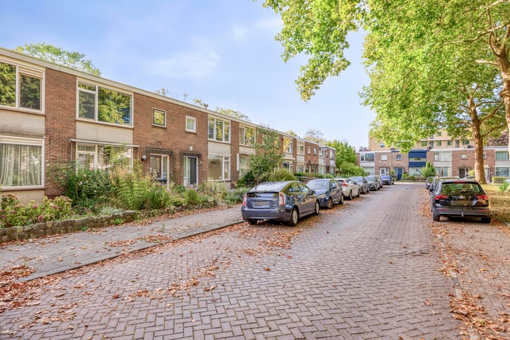 Van Bosseplantsoen 8 in Dordrecht Foto