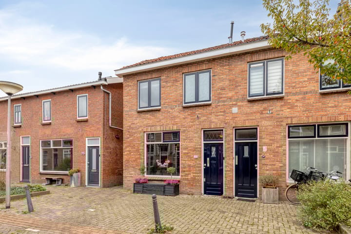 van Brachtstraat 27 in Pijnacker Foto