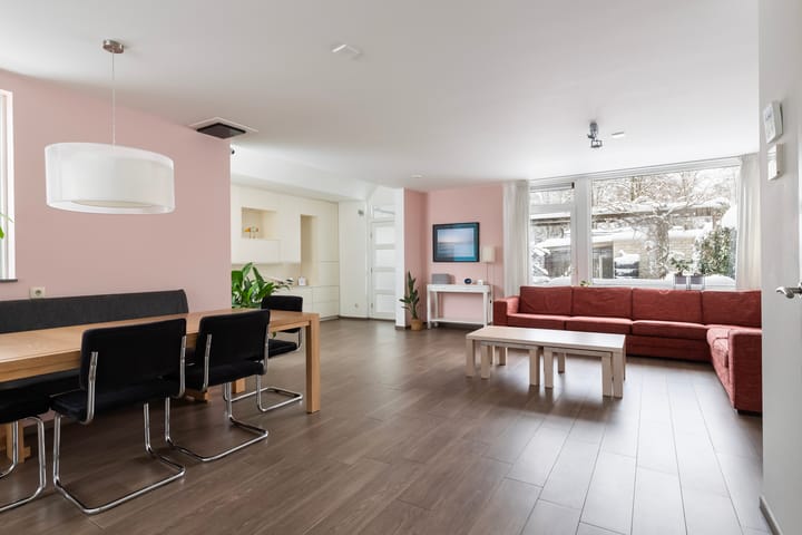 Photo of property Van Brerostraat 2, Apeldoorn