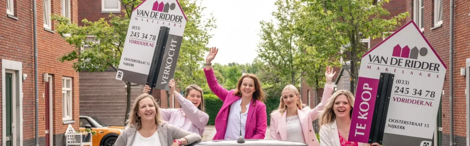 Mannschaftsfoto von Van de Ridder Makelaars