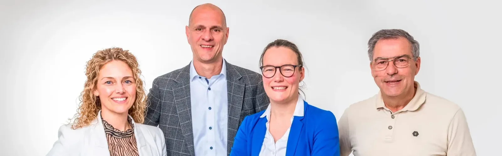 Team foto van Van de Ven Garantiemakelaars