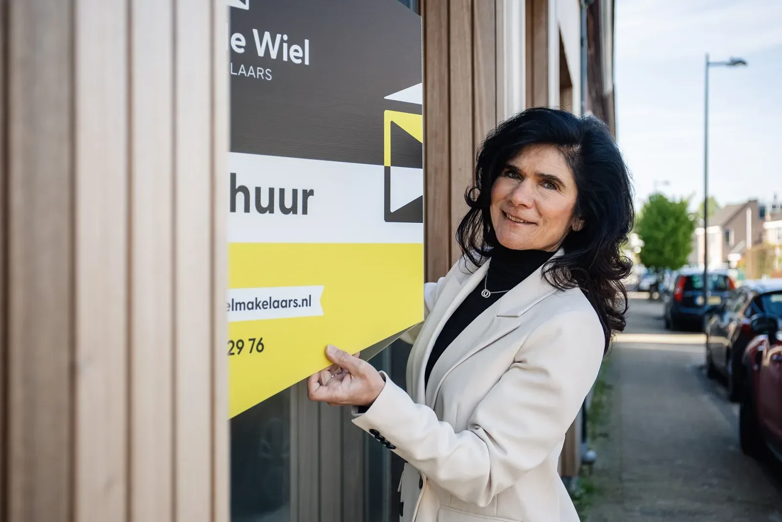 Team photo of Van de Wiel Makelaars