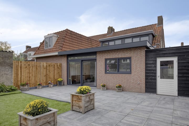 Van den Elsenstraat 8 in Etten-Leur Foto