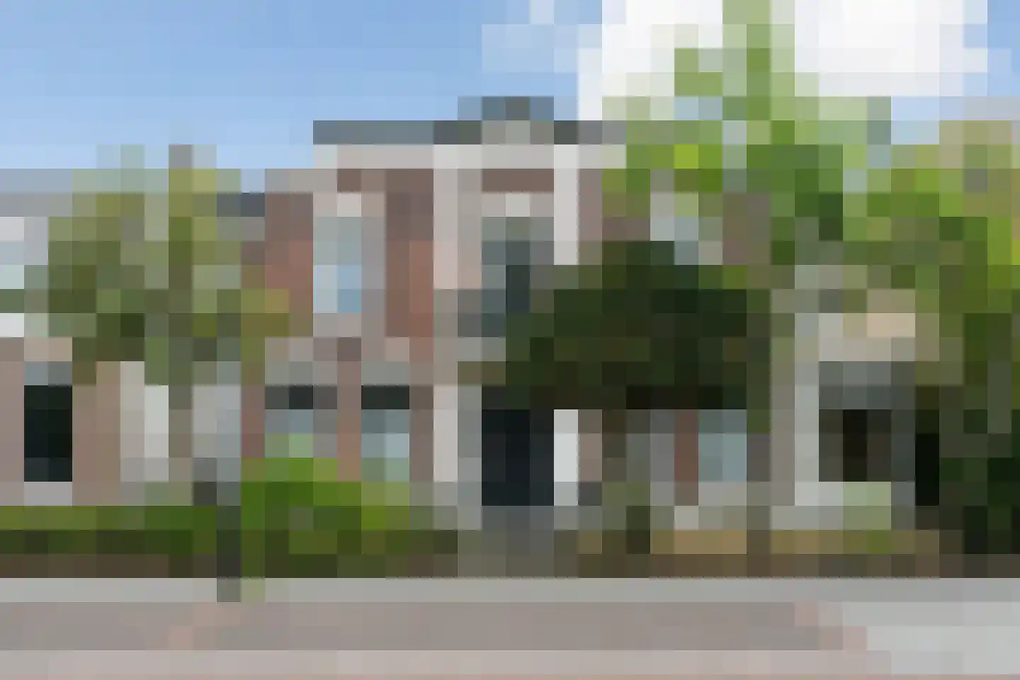 Van den Endelaan 18 in Hillegom