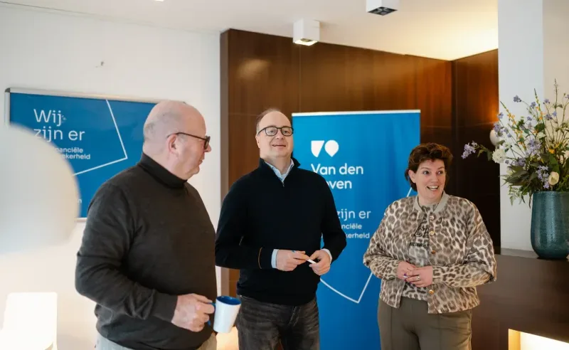 Office photo of Van den Hoven Makelaardij, het beste resultaat!