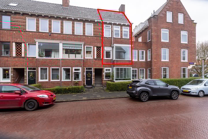 Van der Doesstraat 1a in Groningen foto