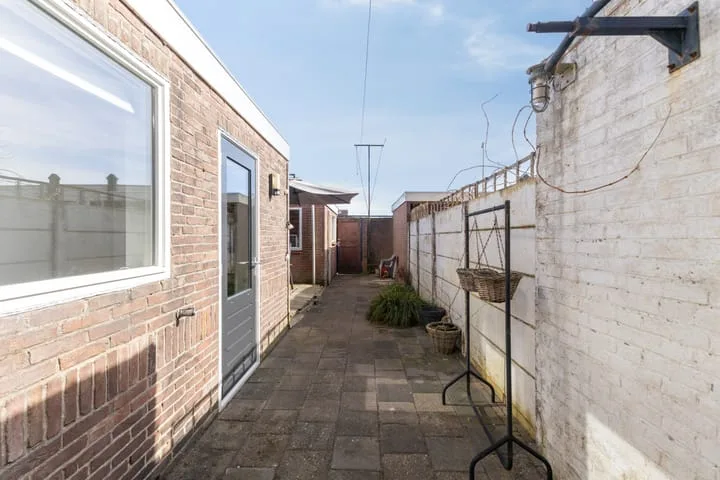 van der Duyn van Maasdamstraat 13 Den Helder thumbnail 23