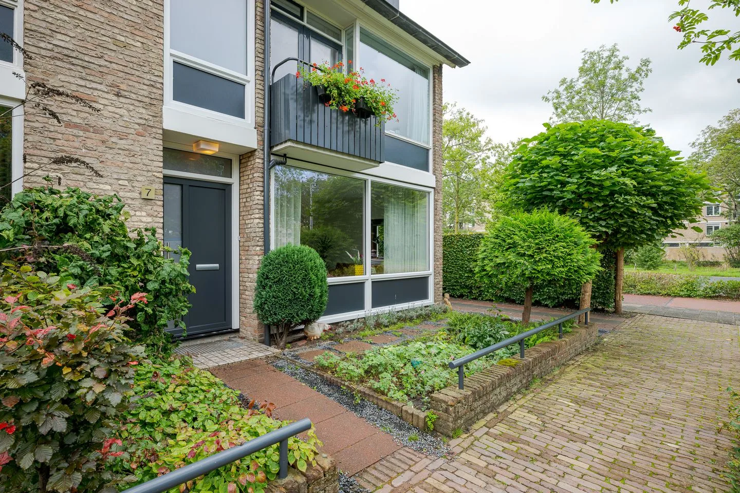 Van der Helmlaan 7 Leiden thumbnail 14