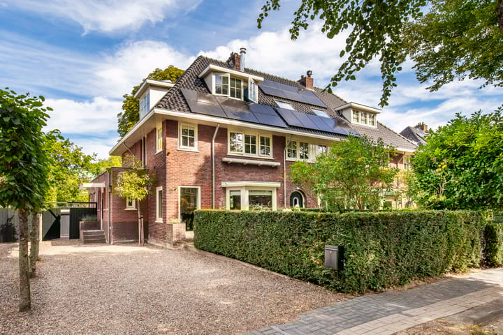 van der Helstlaan 59 en Naarden foto