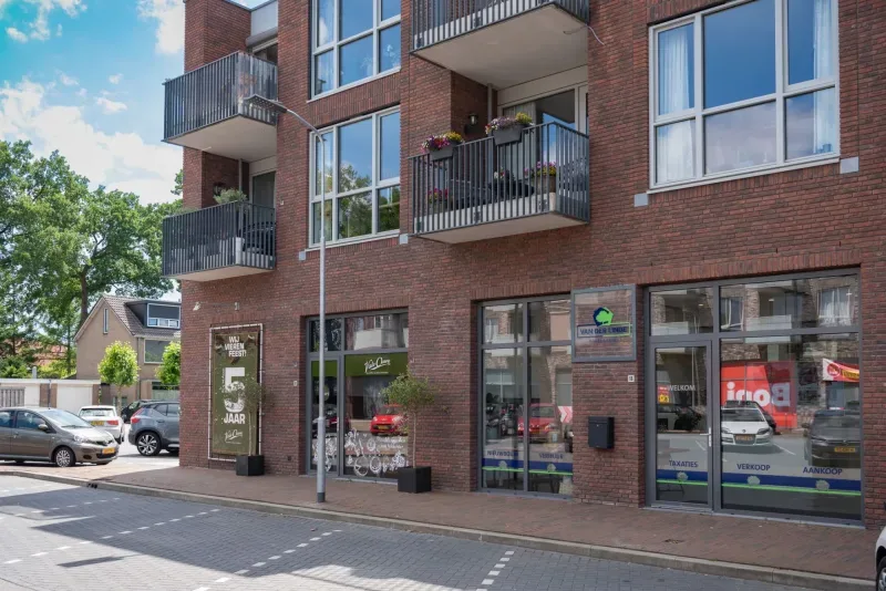 Kantoor foto van Van Der Linde Makelaardij 't Harde
