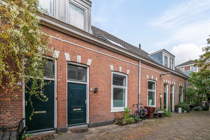 Van der Tasstraat 7 in Leiden Foto