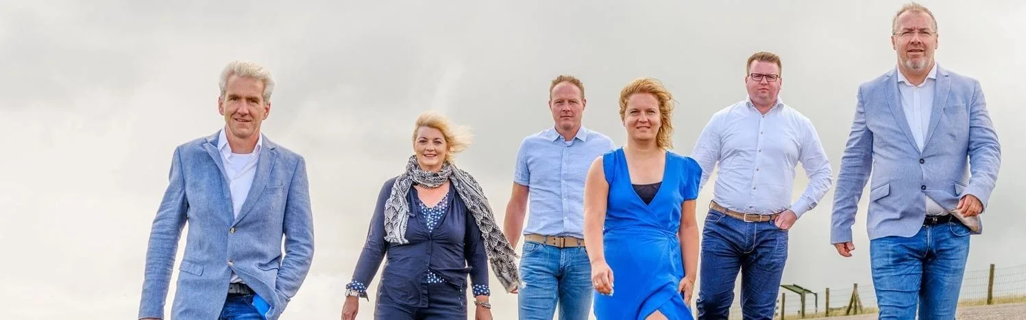 Team foto van Van der Velde & Hoen makelaardij o.z.