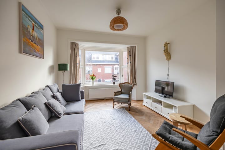 Van der Waalsstraat 7a in Groningen foto