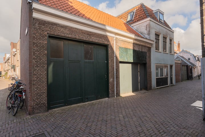 Van der Werfstraat 4 in Leiden photo