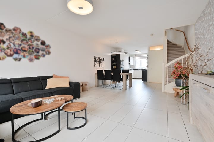 Photo of property Van Dijckstraat 90, 's-Gravenhage