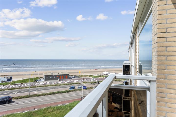 van Galenstraat 212 in Zandvoort Foto