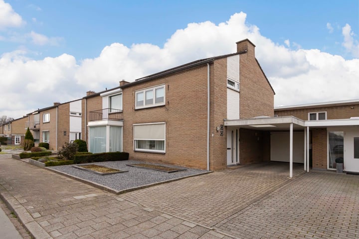 van Goghstraat 7 in Maastricht foto