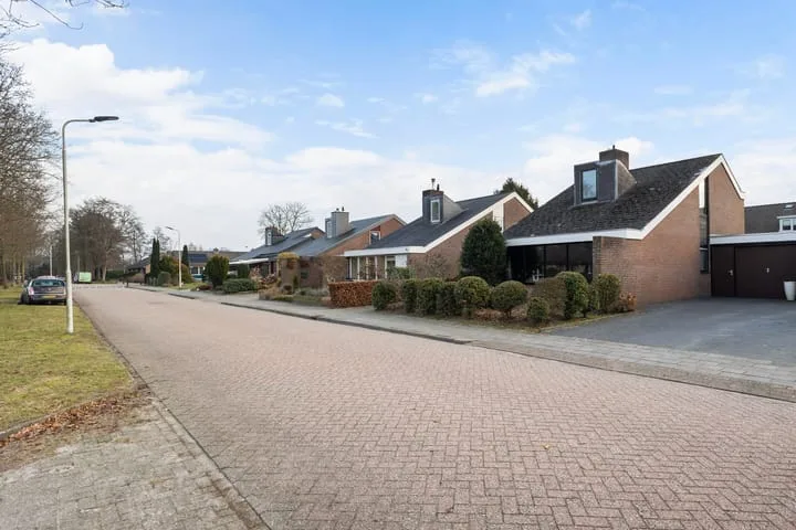 Van Haersmasingel 18 Oentsjerk thumbnail 11