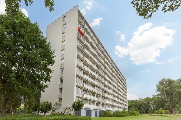 Photo of property van Harinxmaplein 96, Leeuwarden