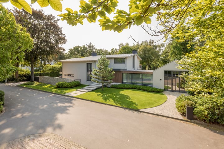 van Hogendorplaan 13 dans Eindhoven photo