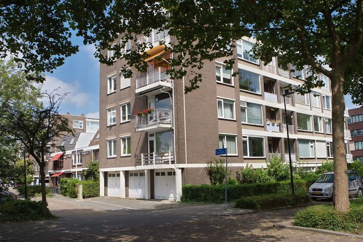 van Hogendorplaan 172C in Vlaardingen Foto