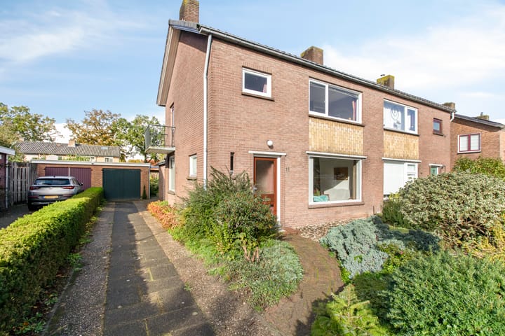 van Houtstraat 18 dans Duiven photo