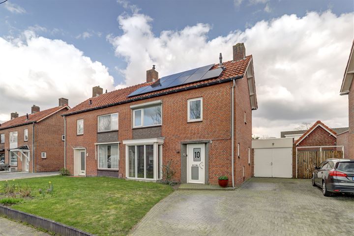 van Immerseelstraat 10 dans Loon op Zand photo