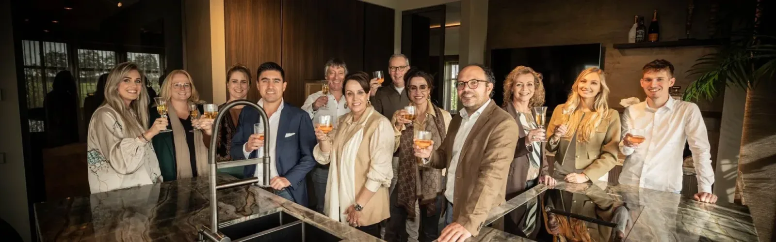 Team foto van Van Kessel & Van Gellicum Makelaars-Taxateurs