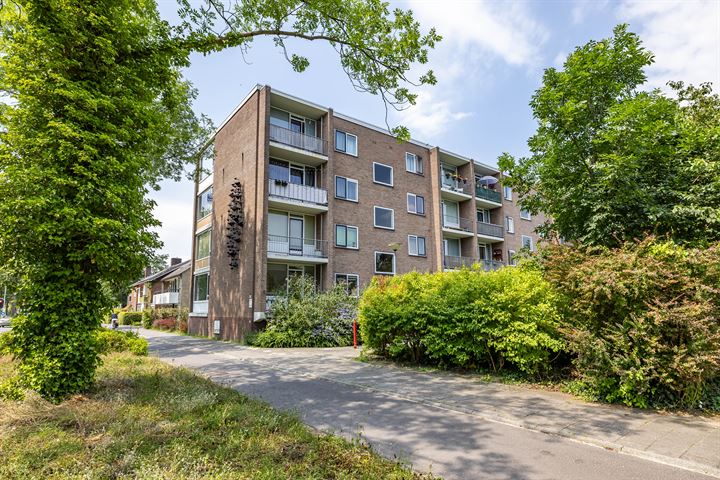 Van Ketwich Verschuurlaan 103 in Groningen foto