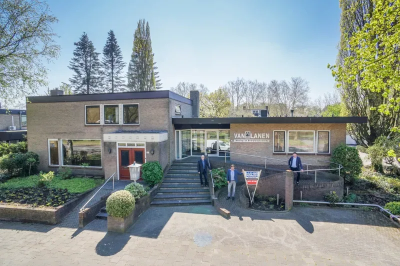 Kantoor foto van Van Lanen Woning- en Bedrijfsmakelaardij