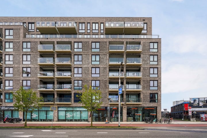 Van Leeuwenhoekpark 214 en Delft foto