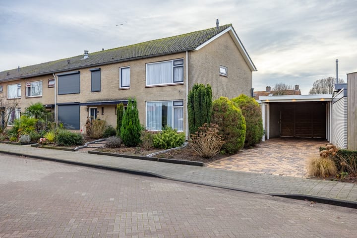 van Limburg Stirumlaan 60 en Doetinchem foto