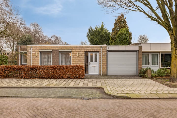 Photo of property Van Limburg Stirumstraat 3, Oss